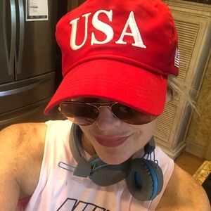 Meet your Posher, Leah